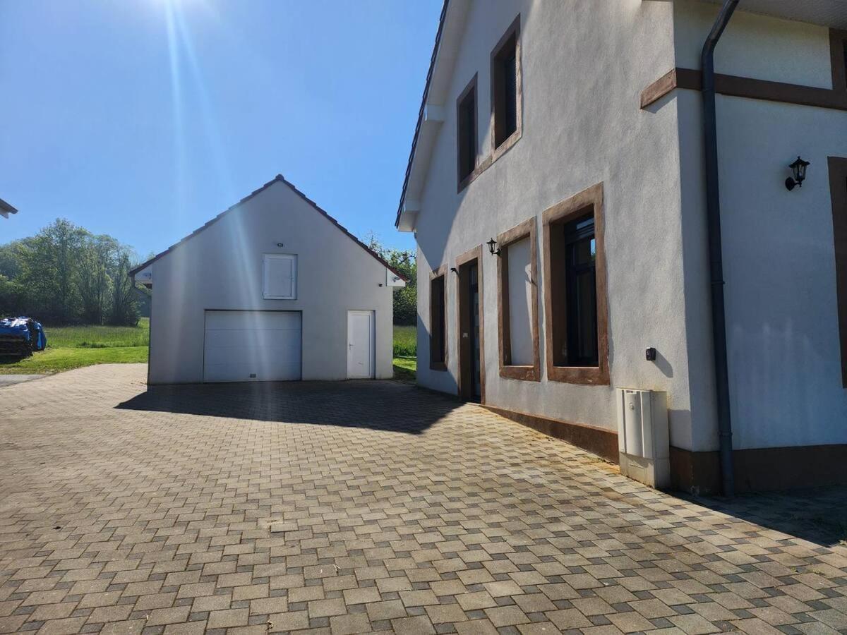 Loft Spacieux En Pleine Foret Bining Экстерьер фото