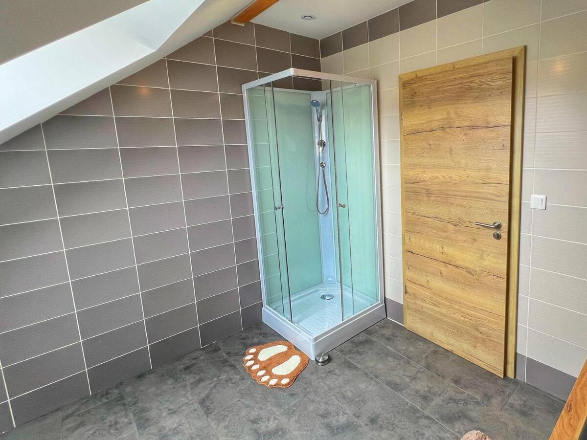 Loft Spacieux En Pleine Foret Bining Экстерьер фото